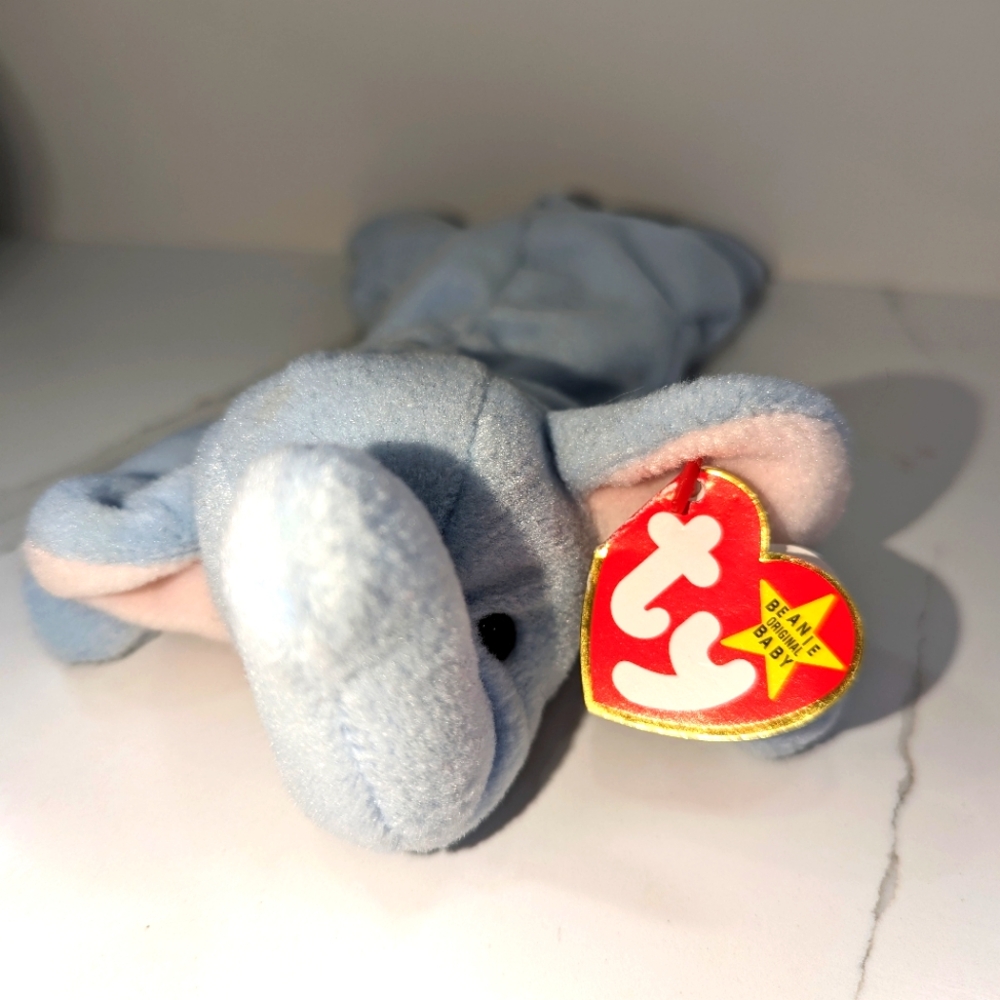 TY beanie baby. Peanut the elephant. Excellent condition. Retired & rare. Bundle